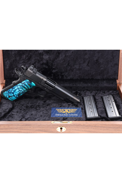 Nighthawk Custom VIP Black IOS